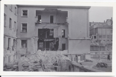 judr-jaroslav-lastovka-emauzky-klaster-a-byvale-ministerstvo-socialni-pece-v-praze-po-bombardovani-ze-14-3-1945